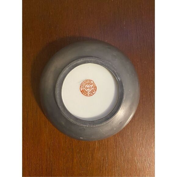 Vintage Japanese porcelain bowl with pewter casing - Picture 3 of 5